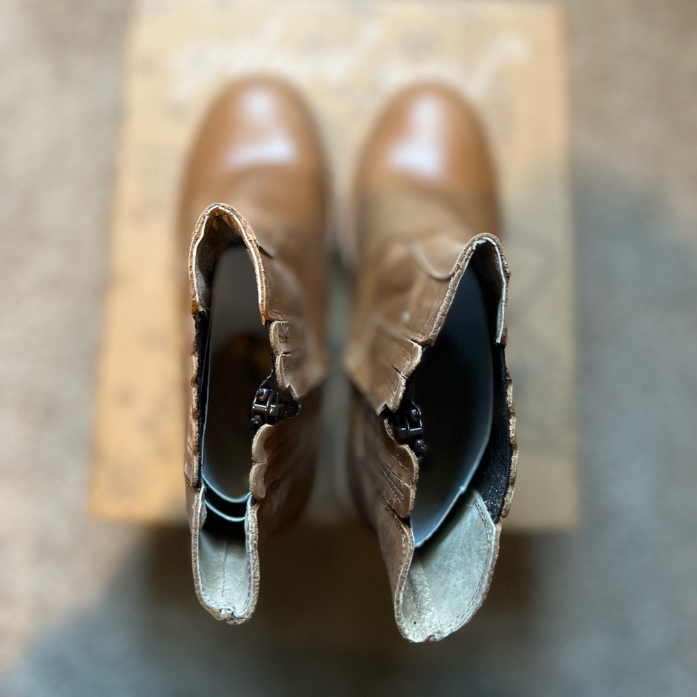 Free People Tan Leather James Chelsea Boot NIB - Picture 7 of 16